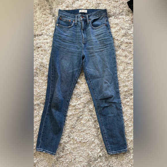 Madewell mom jeans in Downey wash - Picture 6 of 6